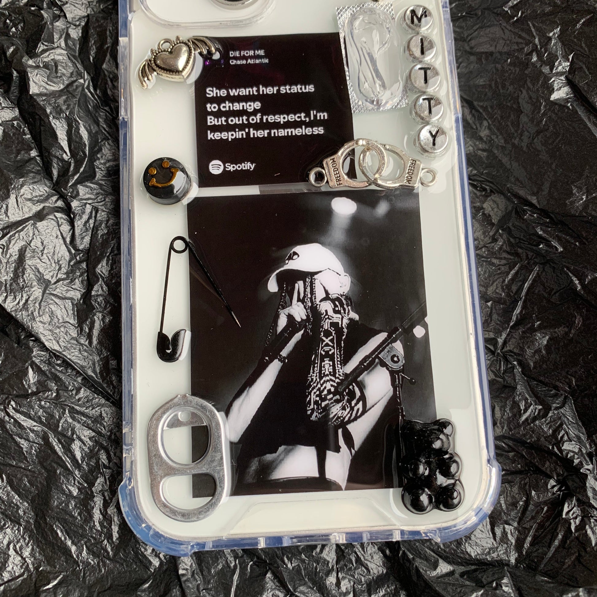 Chase Atlantic Lyrics Style-15 - resinsgift