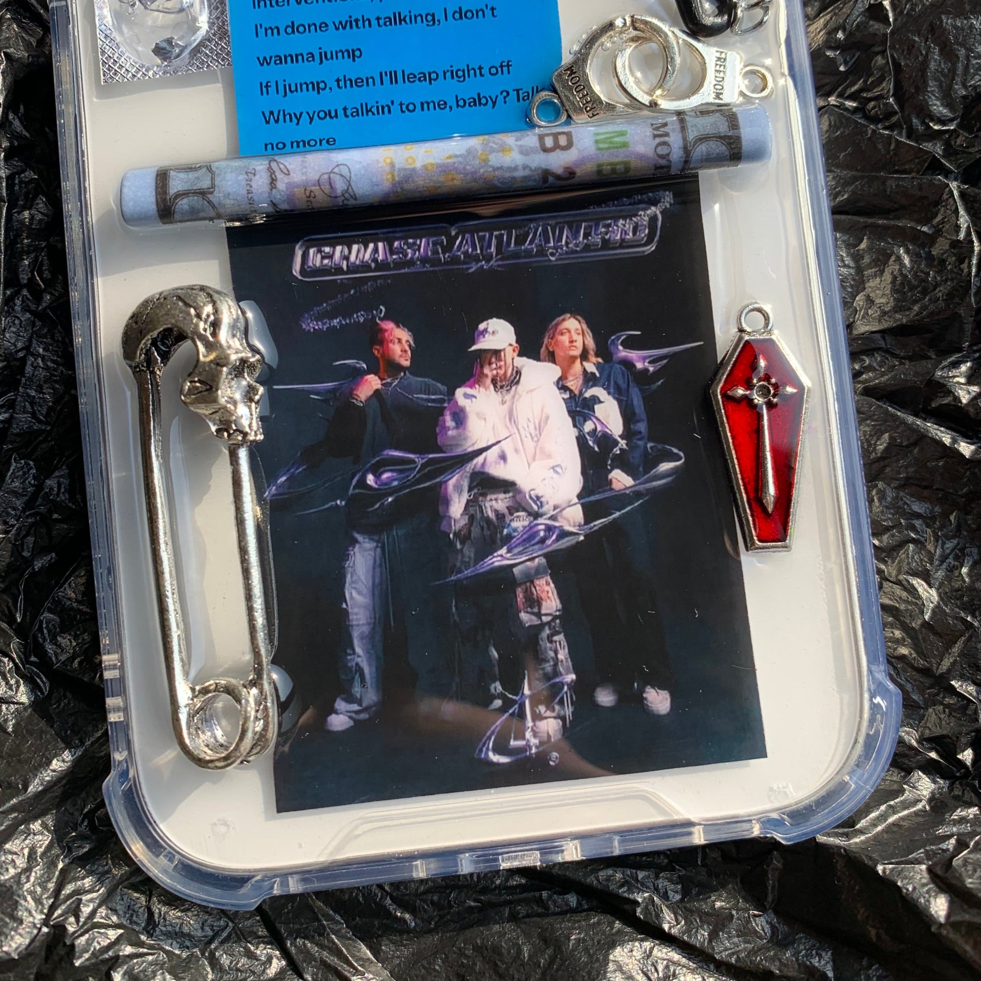 Chase Atlantic Lyrics Style-7 - resinsgift