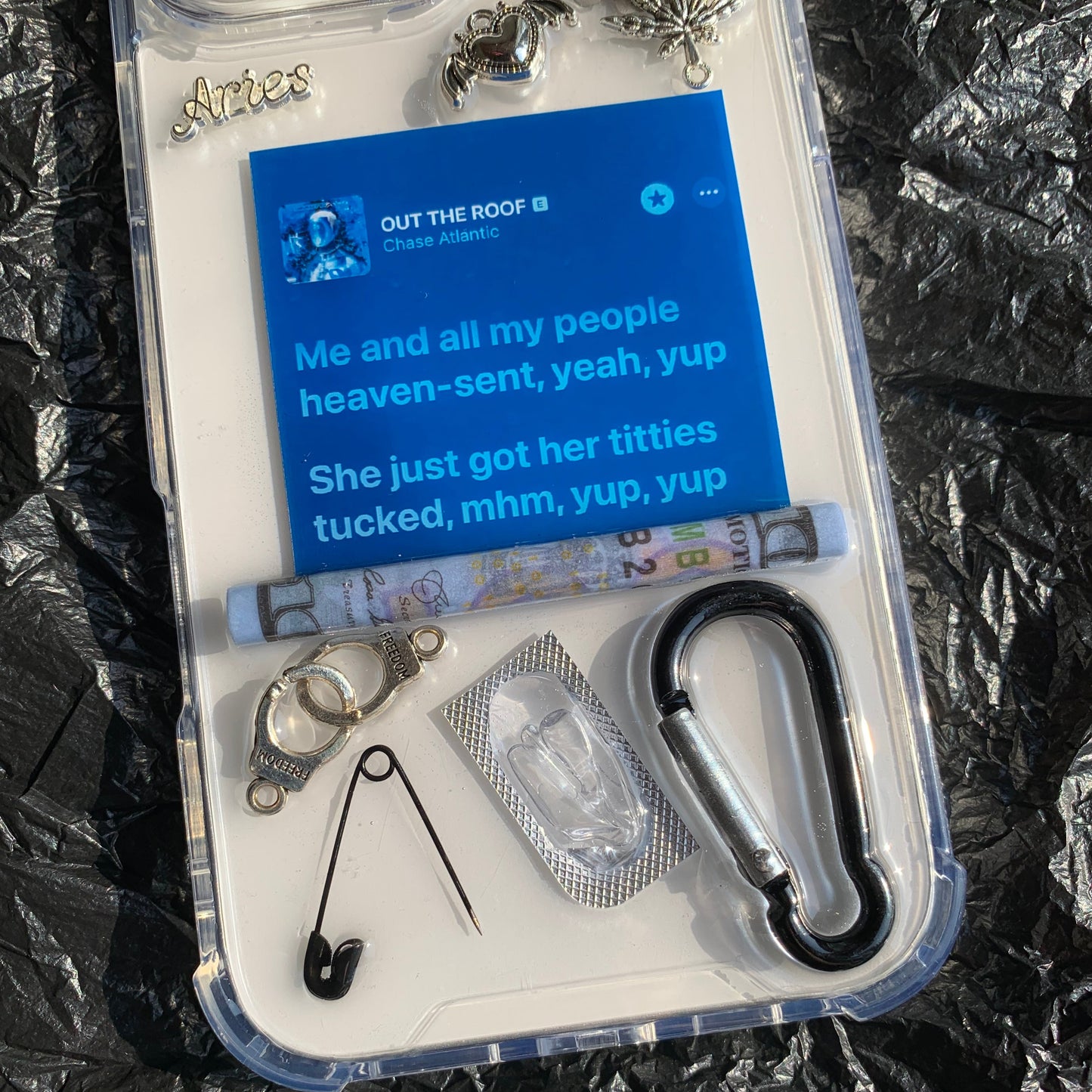 Chase Atlantic Lyrics Style-8 - resinsgift