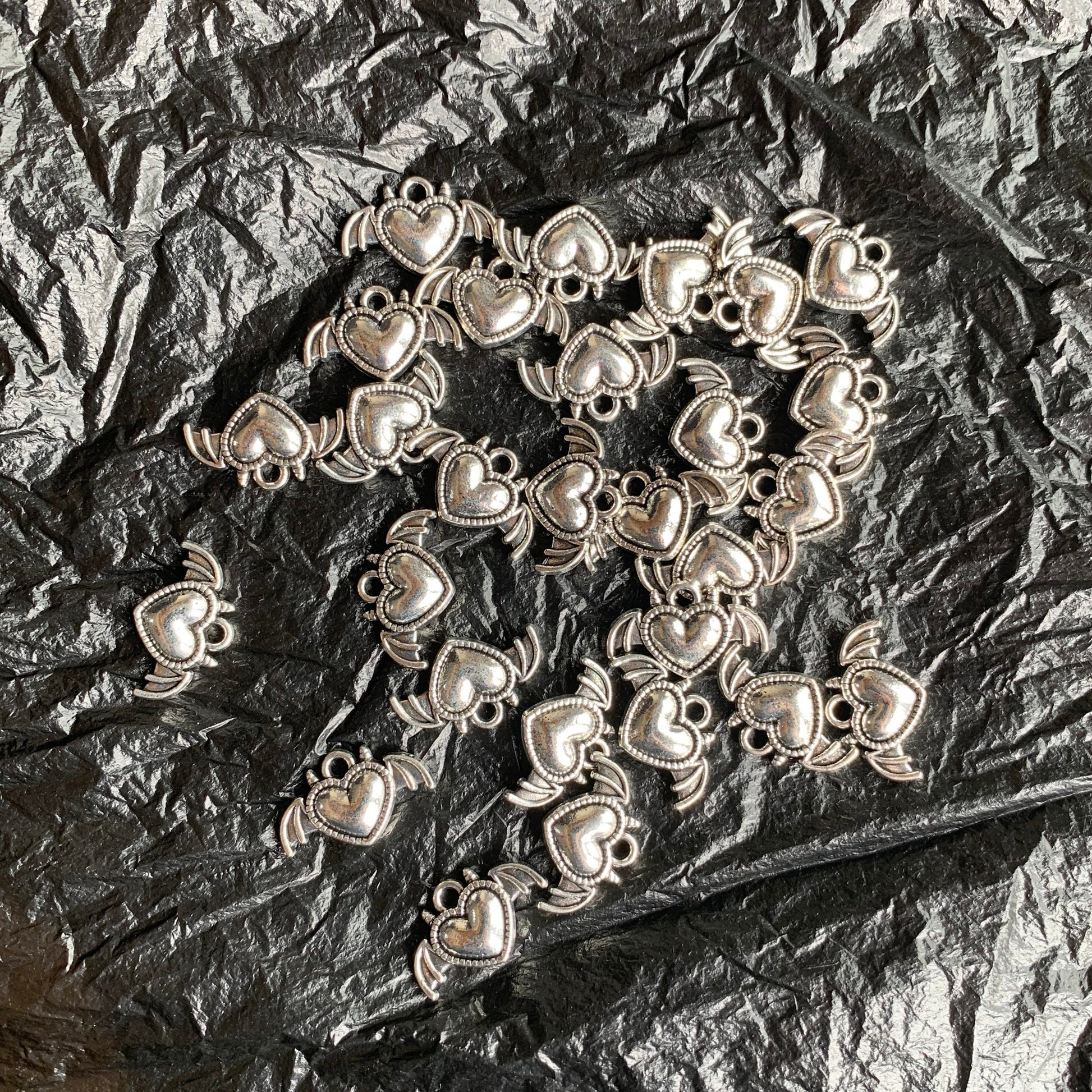 Winged Heart (Not for sale, only for display) - resinsgift