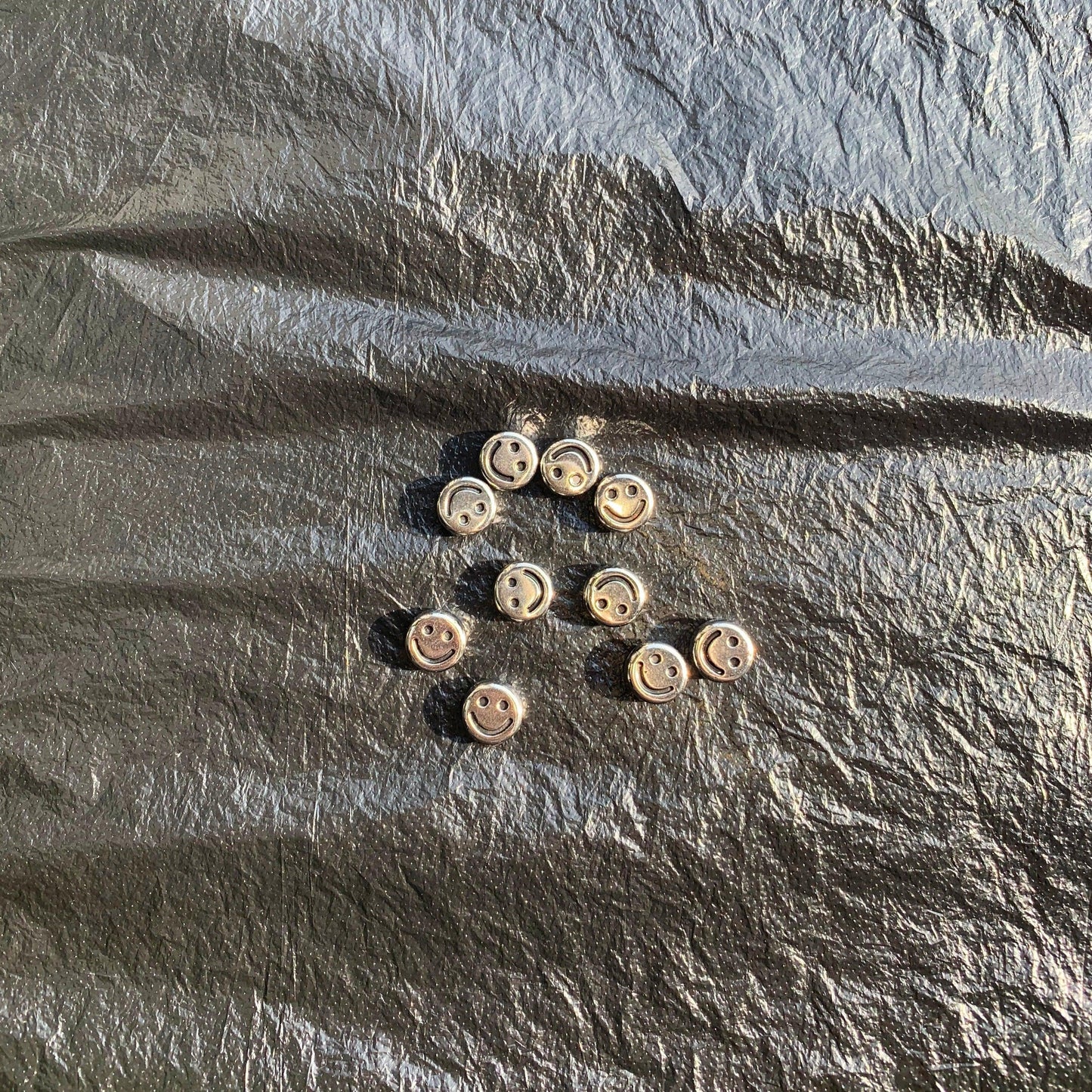 Silver Smiley (Not for sale, only for display) - resinsgift