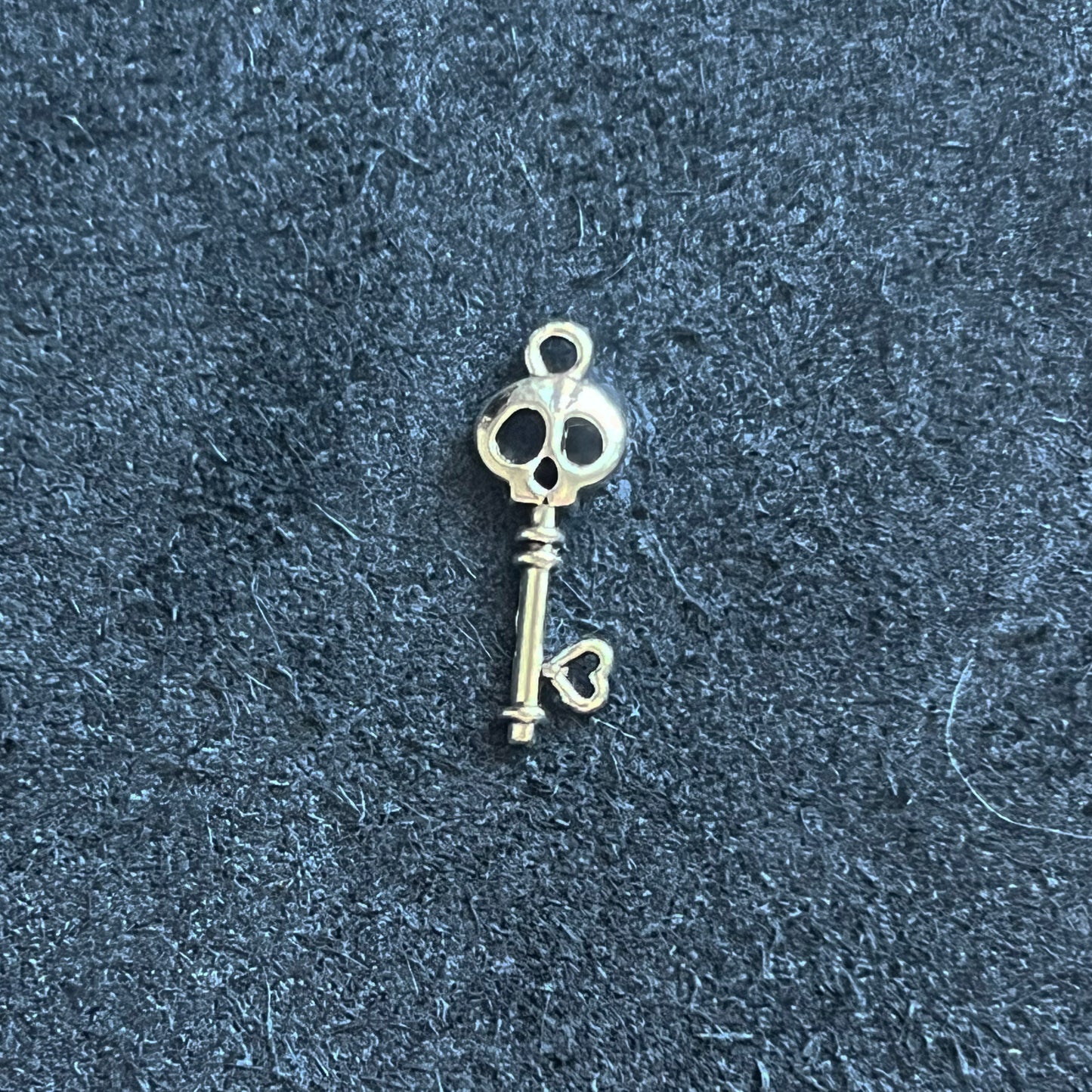 Skull Heart Key(Not for sale, only for display)